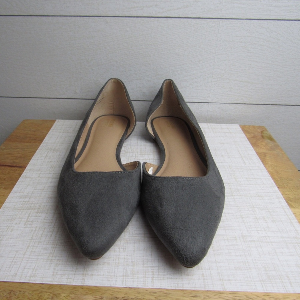Mossimo gray flats